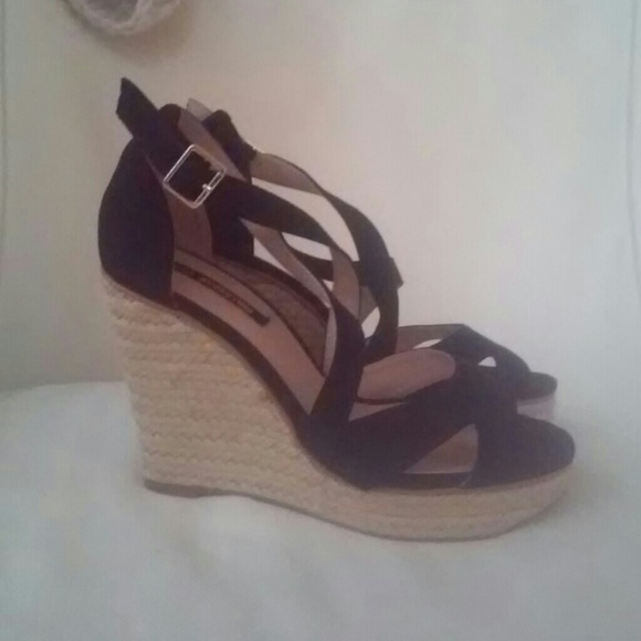 Closing TODAY  ♦Pull&bear Wedges - Picture 2 of 3