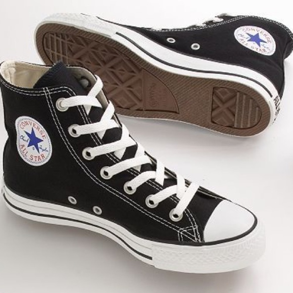 Black and white high top all star converse