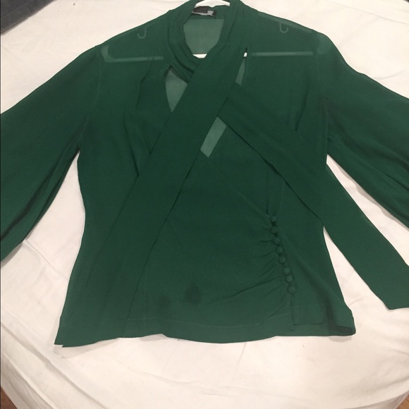 💥💥RECENTLY REDUCE💥💥gorgeous green silk blouse - Picture 2 of 3