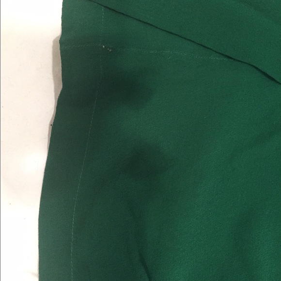 💥💥RECENTLY REDUCE💥💥gorgeous green silk blouse - Picture 3 of 3