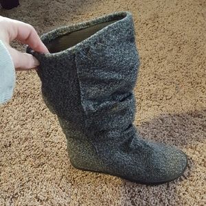 Adorable Roxy Boots