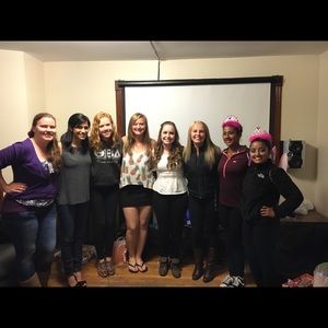 Meet your Posher, Julia