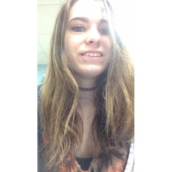 Meet your Posher, Carly - Picture 1 of 1