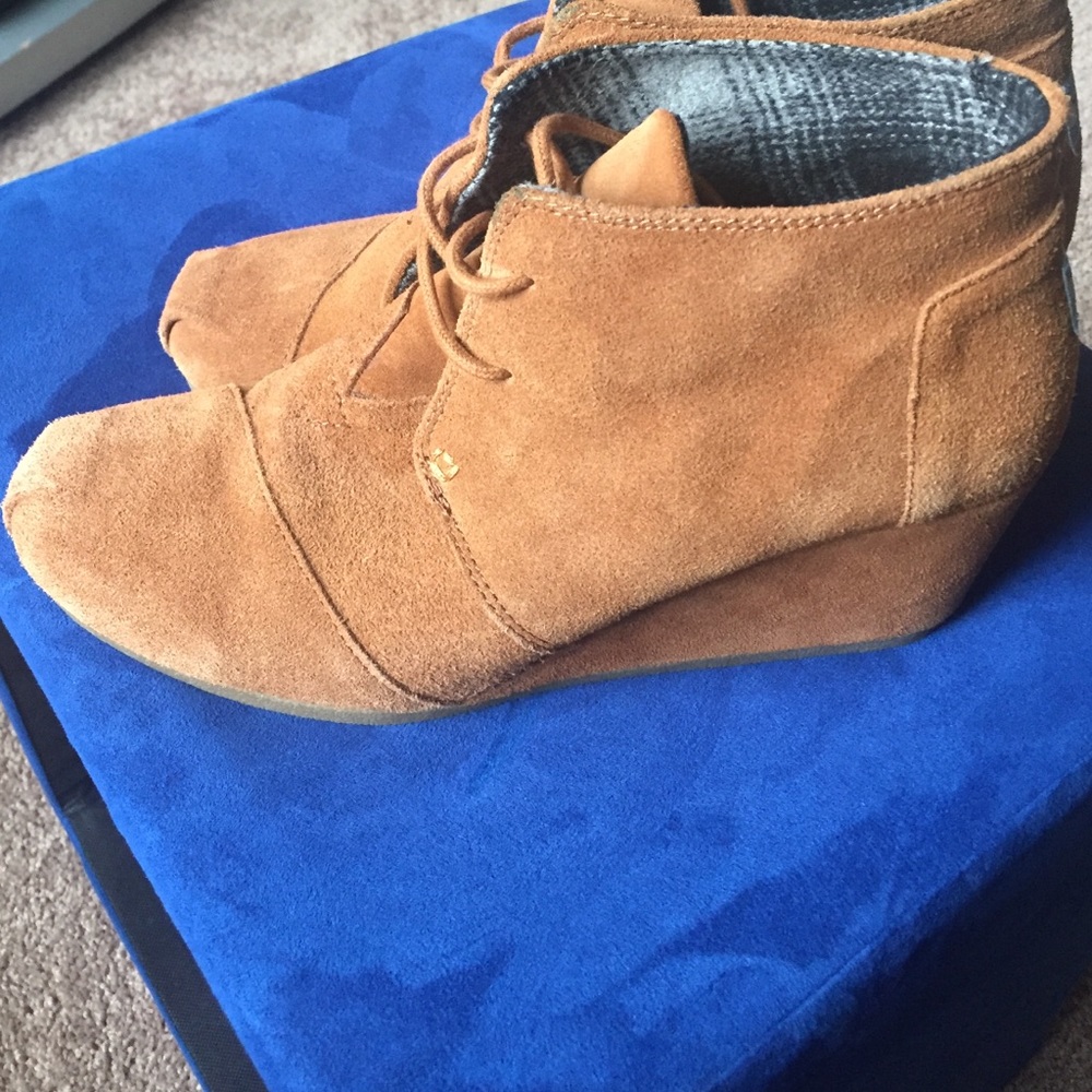 Desert Wedges