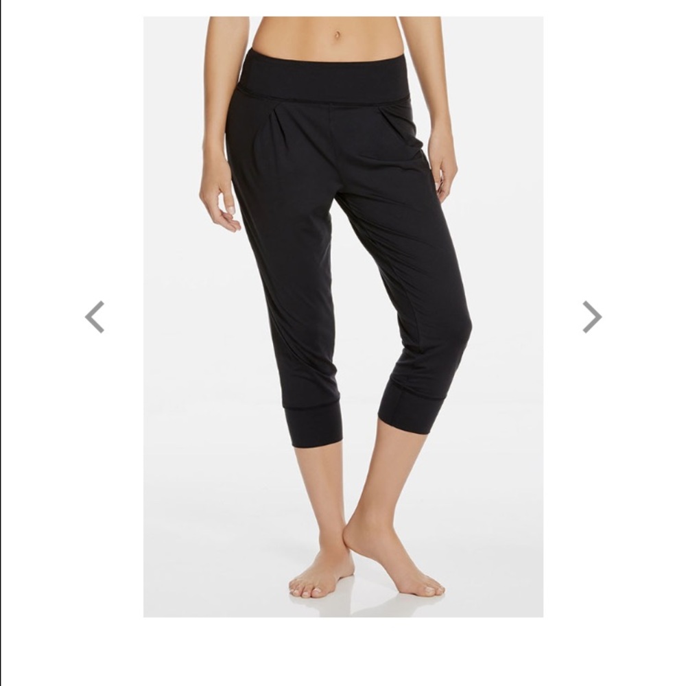 Fabletics yogi Capri! Brand new with tags!
