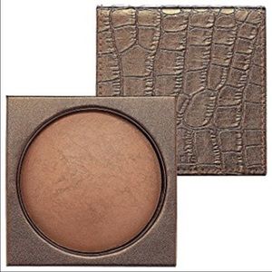 Tarte Bronzer in Shade "Amazon Bronze"