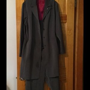 Pants suit, Amanda Smith