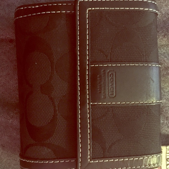 Coach wallet - Picture 1 of 4