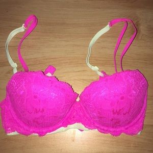 32A Victoria Secret Pink Bralette ✨