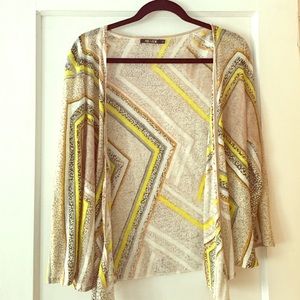 NWOT. Nic and Zoe patterned cardigan