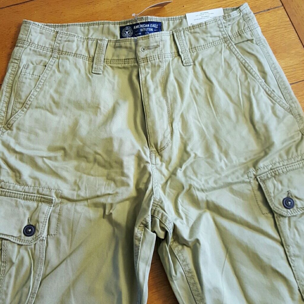 American eagle cargo shorts new