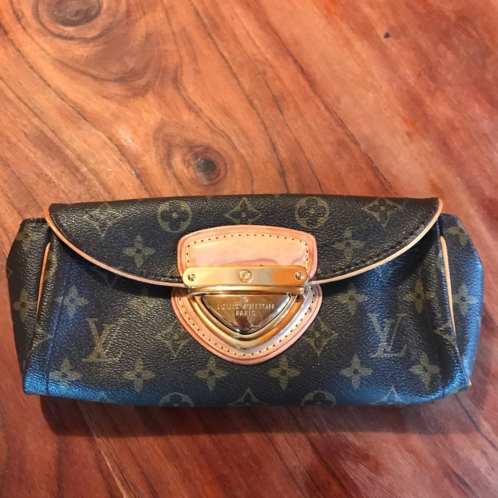 Louis Vuitton Beverly Clutch