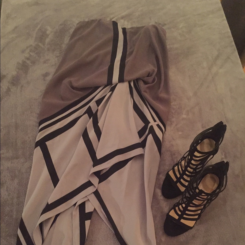 🌟🌟FIERCE BCBG RUNWAY DRESS🌟🌟Recently reduced