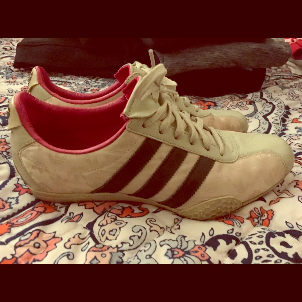 Adidas Vintage-Barely worn!!