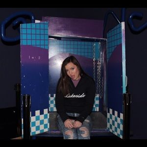 Meet your Posher, Macy