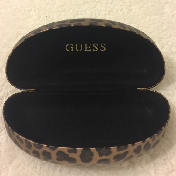 GUESS sunglasses with case  NEW