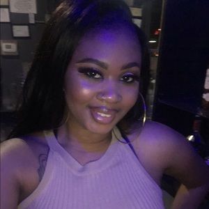 Meet your Posher, Shadora