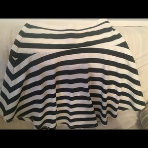 Pixley Skirt NWT