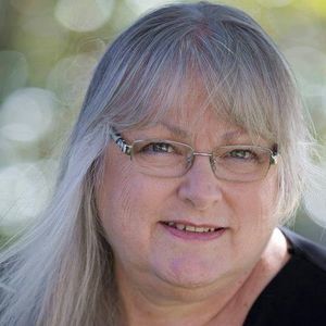 Meet your Posher, Linda