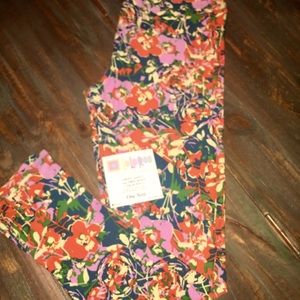 BNWT LulaRoe Leggings OS