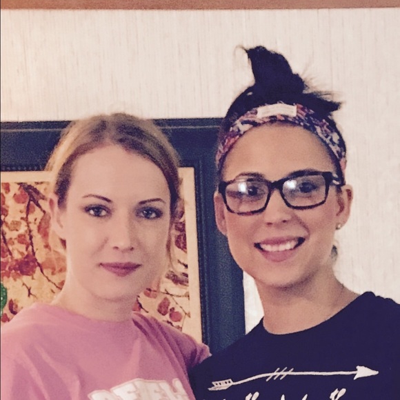 Meet your Posher, Kristen - Picture 1 of 1