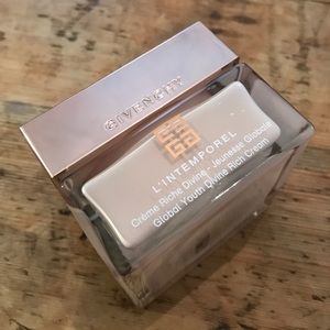 Givenchy global youth divine rich cream