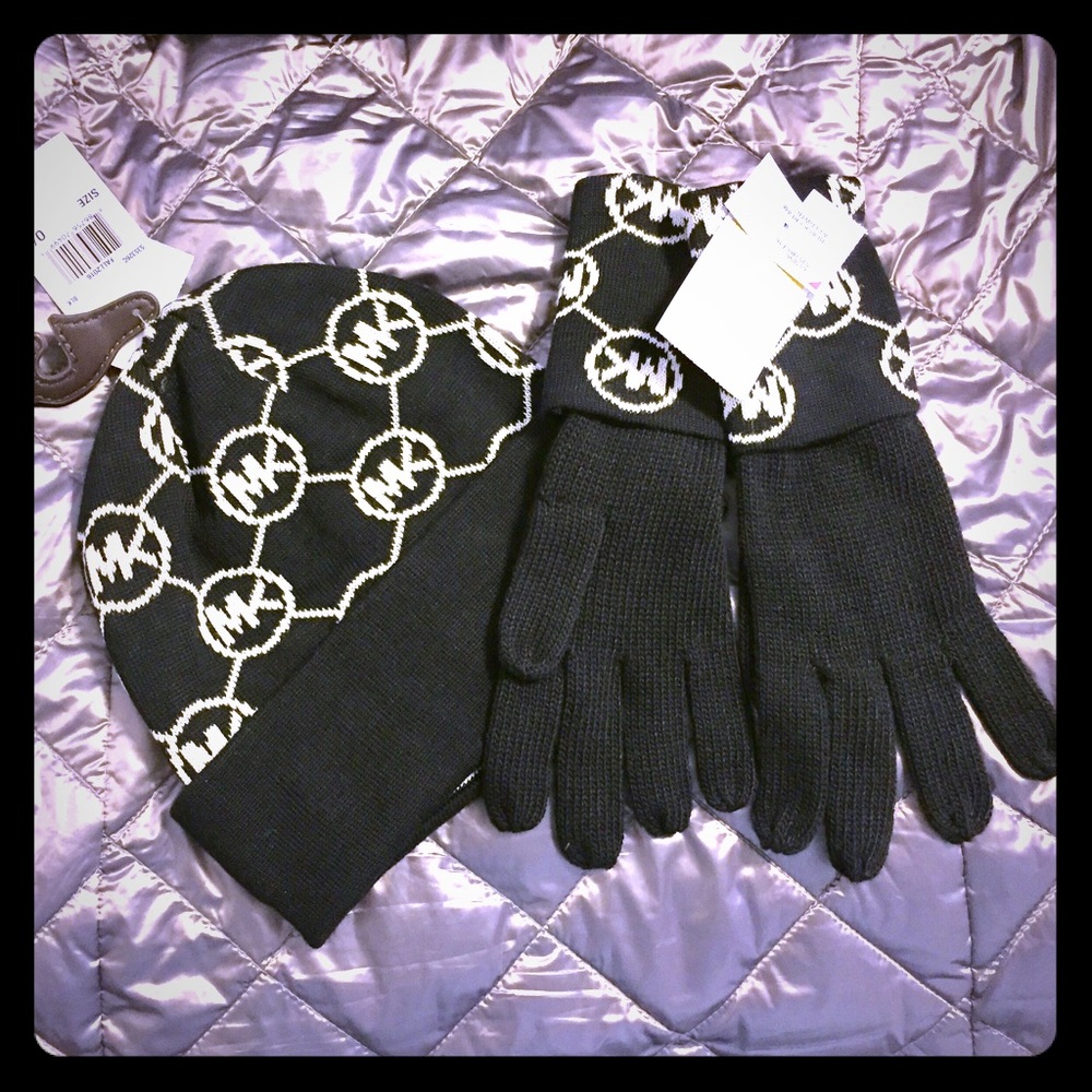 Michael Kors Hat & Glove Ensemble NEW!!