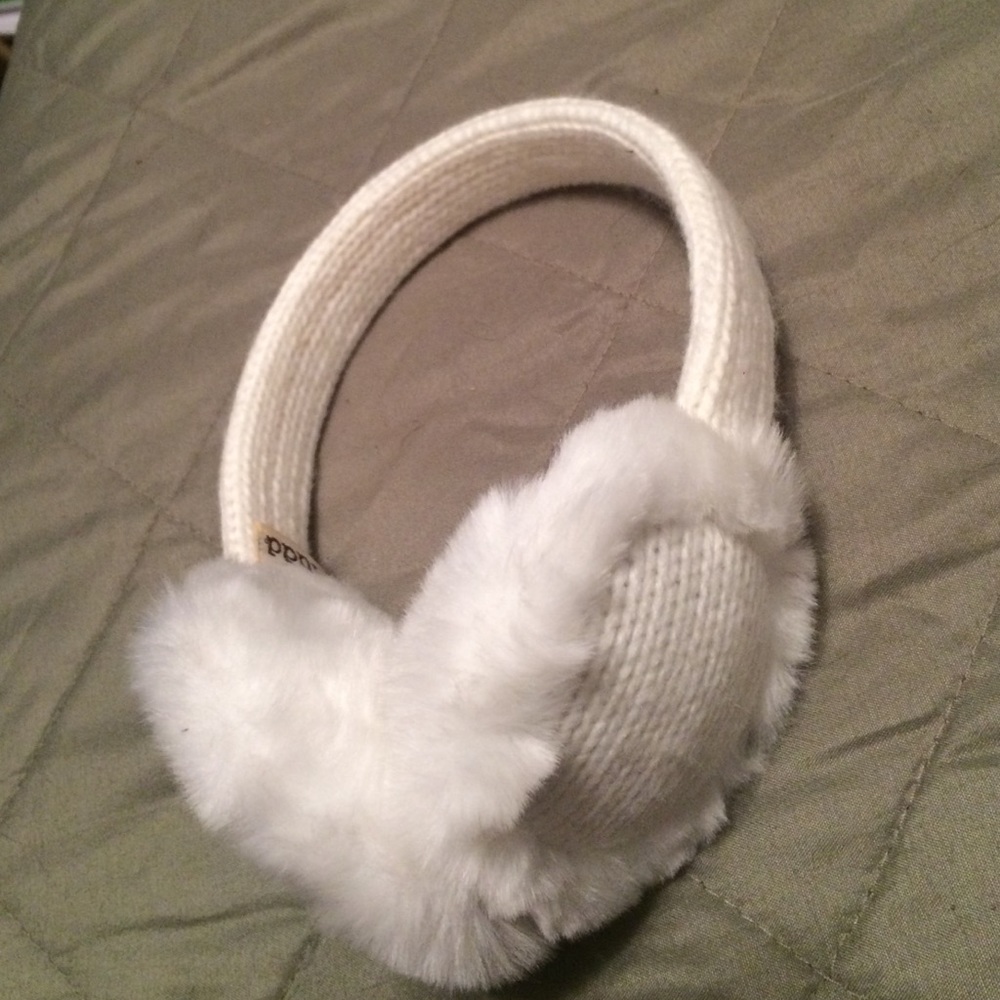 Ear muffs