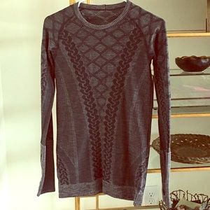 Long Sleeved sweater