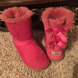 Hot pink kid Uggs!
