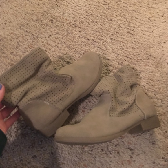 Tan ankle boots - Picture 4 of 4