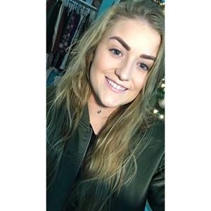 Meet your Posher, Jaclyn