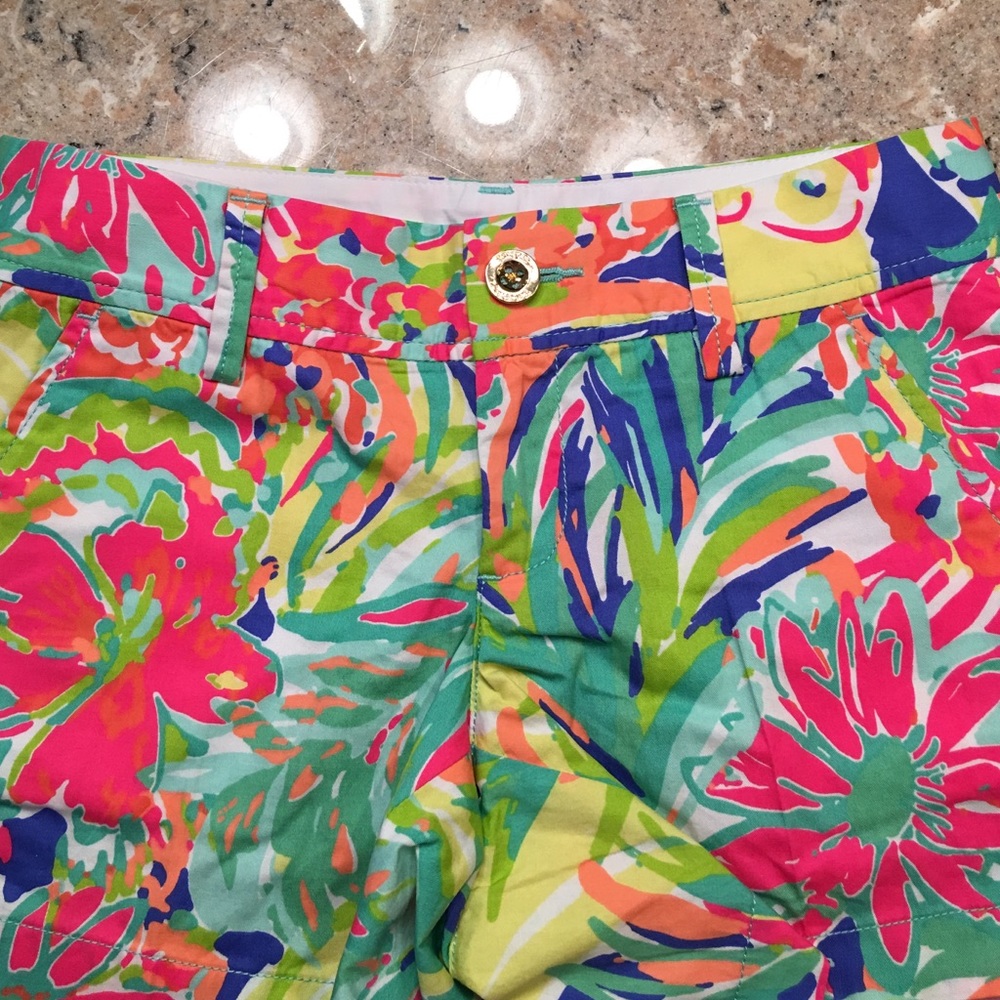 Lilly Pulitzer Callahan Shorts - Size 00