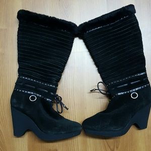 Cole Haan black suede and fur boot sz 5 1/2