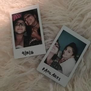 Meet your Posher, Ella