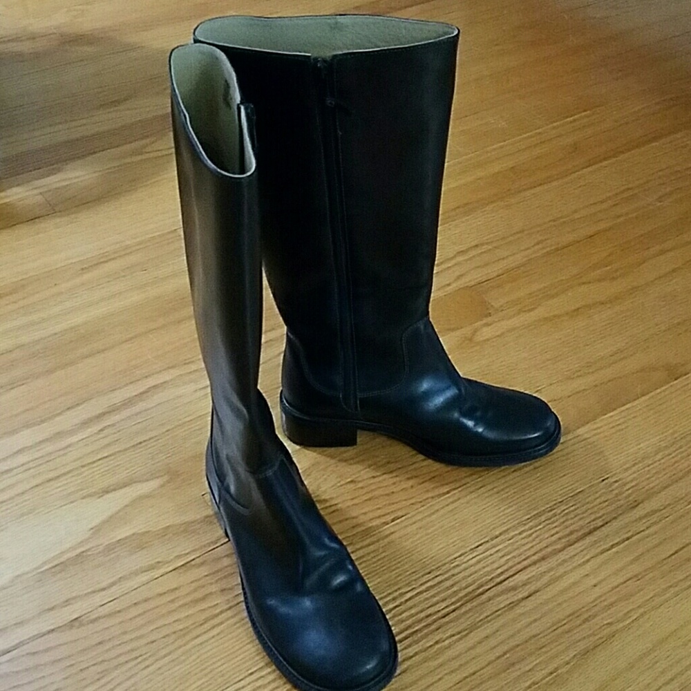 Black leather LL Bean Boots size 6