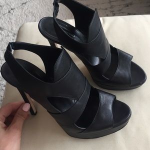 SUPER SALE!!! Tania Spinelli high heels 39,5 black