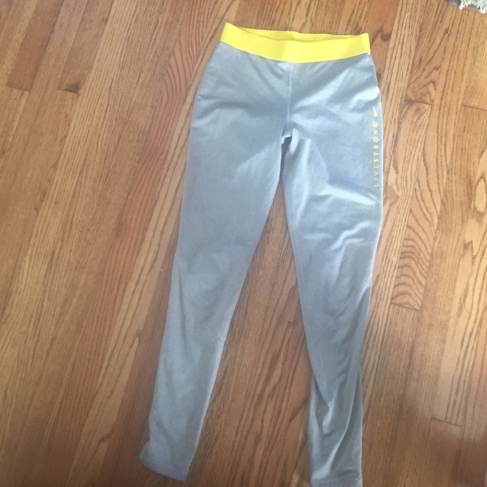 Nike Pro Livestrong leggings