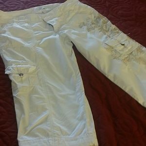 Express White Capri