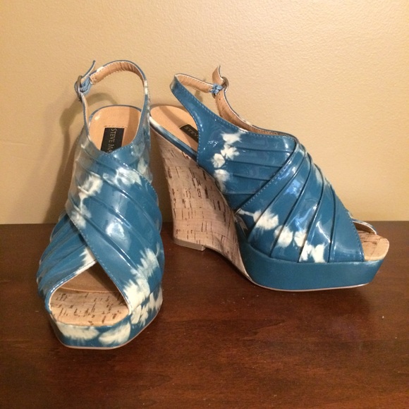 Steve Madden Luxe Sadie blue/white wedges, sz 6.5 - Picture 2 of 4