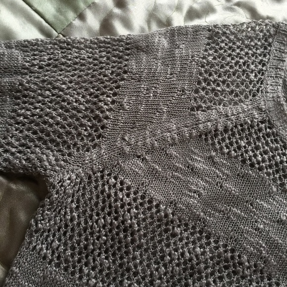 Gray knitted blouse - Picture 8 of 8