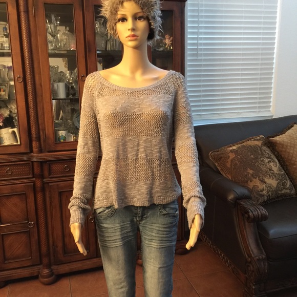 Gray knitted blouse - Picture 2 of 8