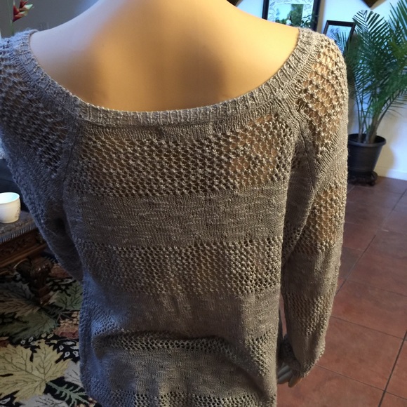 Gray knitted blouse - Picture 6 of 8