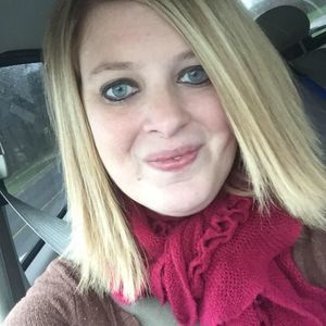 Meet your Posher, Holly