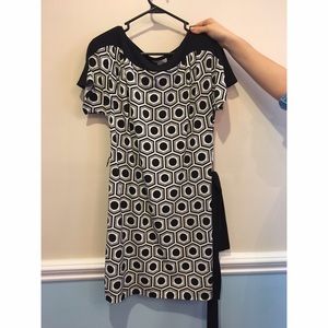 Black and White New York and company wrap dress