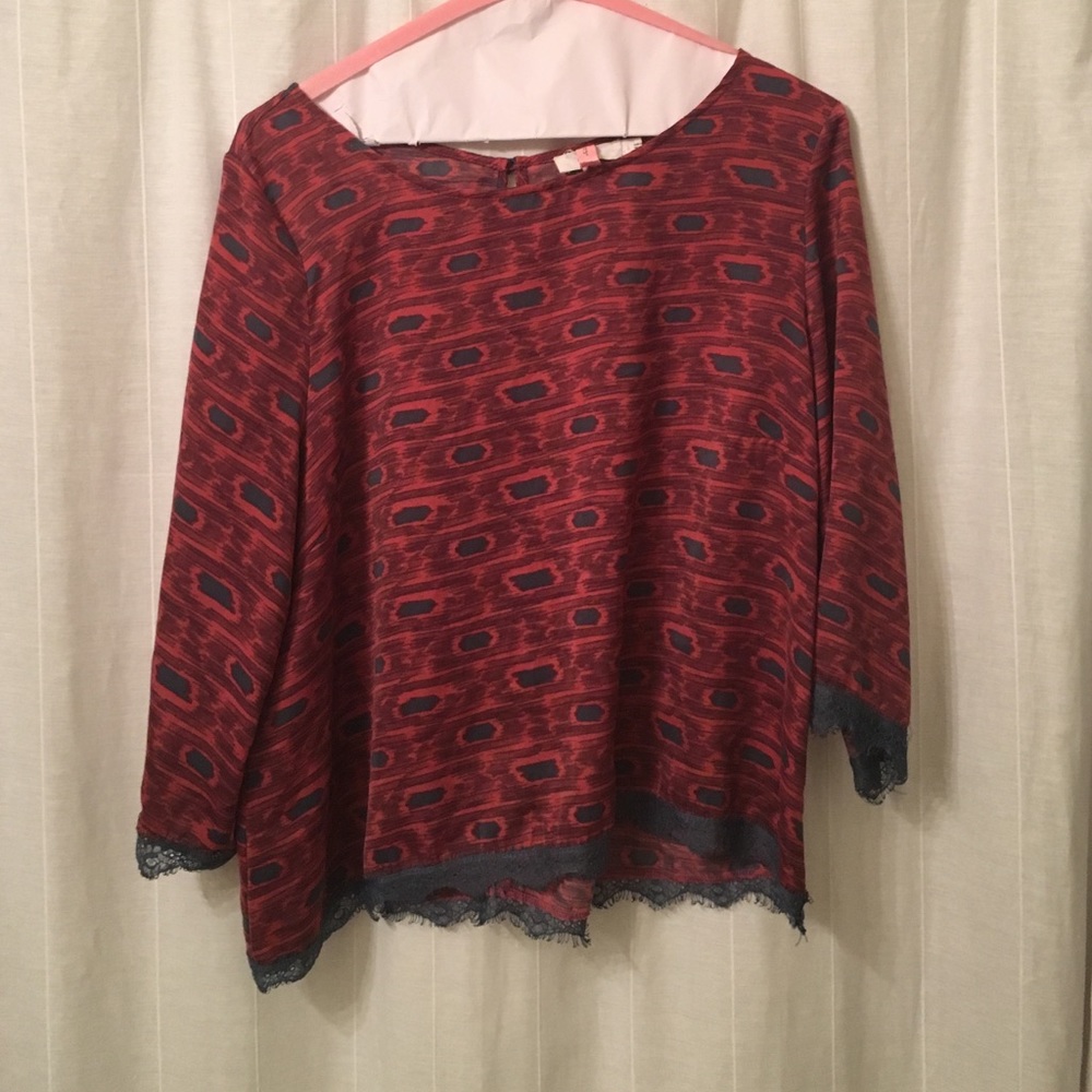 Slightly cropped Lush blouse