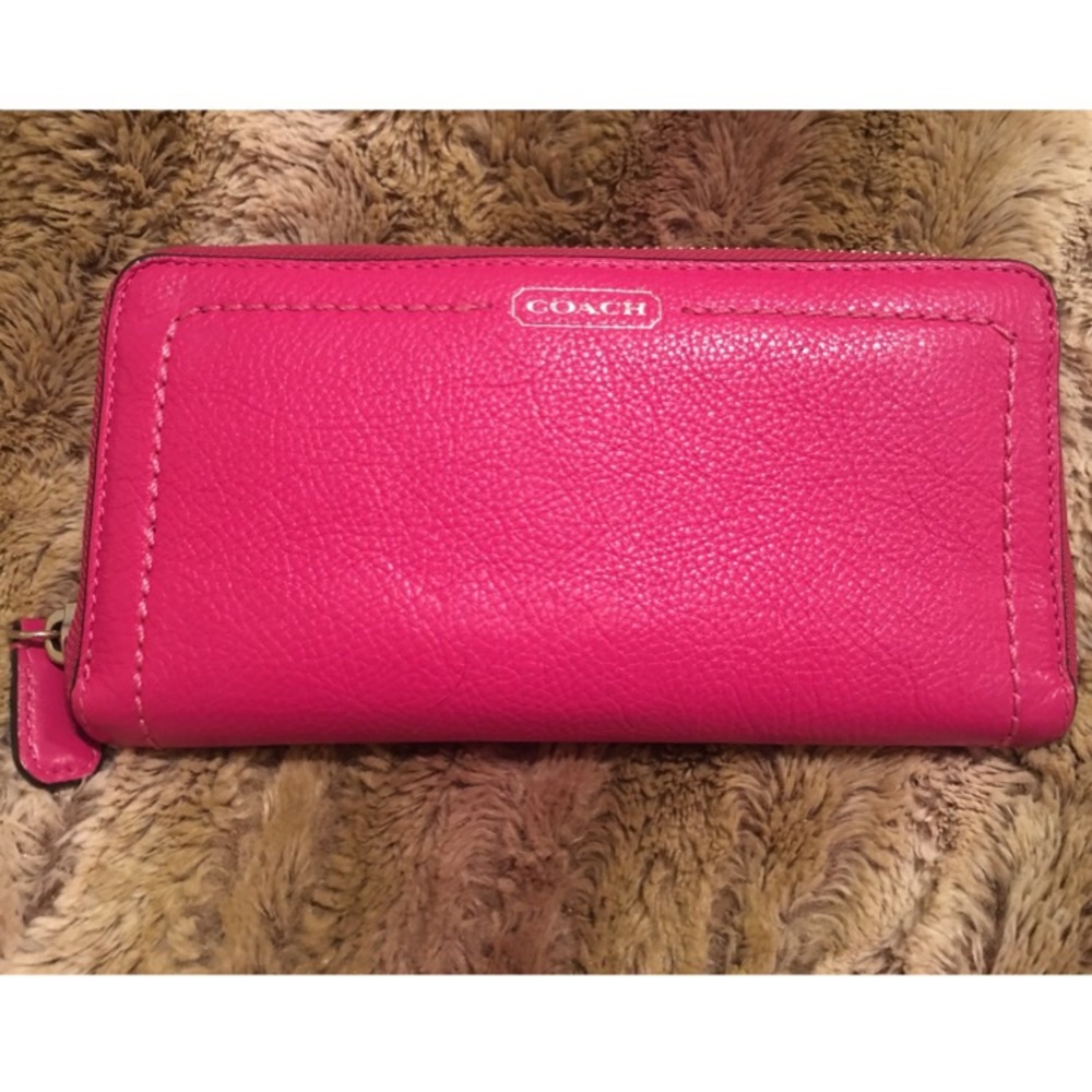 Coach Wallet - Pink Accordion Zip