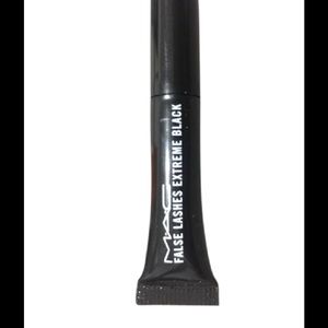 MAC Mascara False Lashes Extreme Black (sample) MAC Mascara False Lashes Extreme Black (sample)