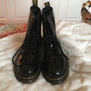 Dr. Martens original air walkers