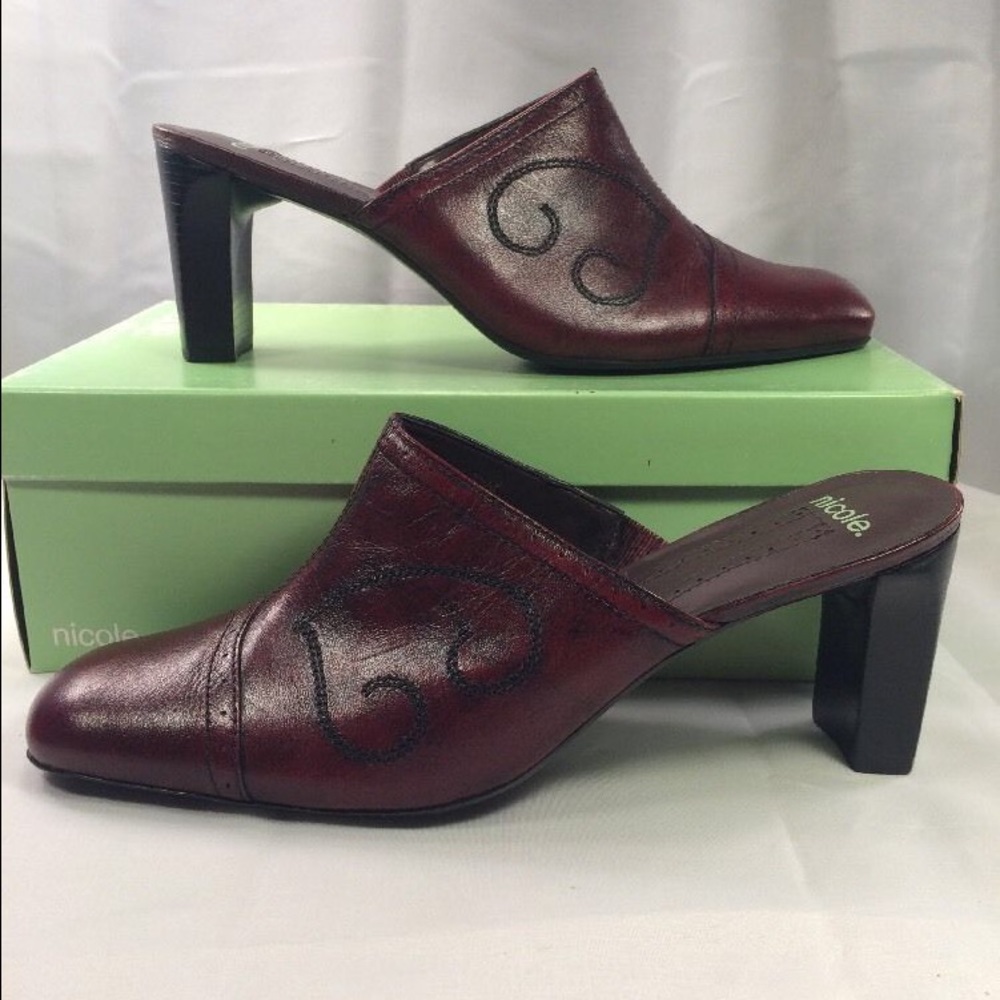 Women's Nicole Red Mules